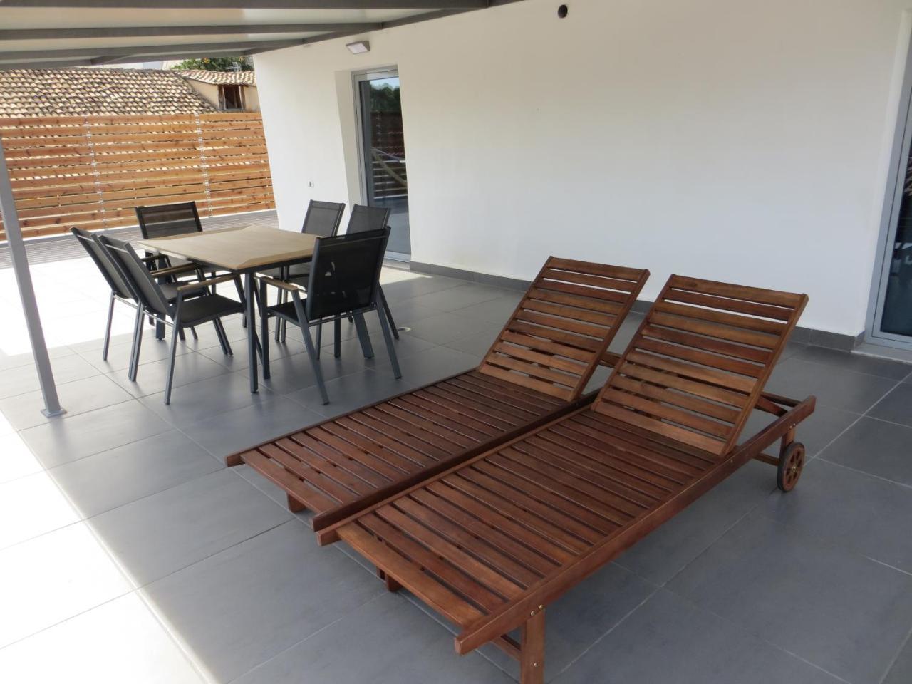 Leonidaion Guesthouse オリンピア エクステリア 写真 Outdoor furniture